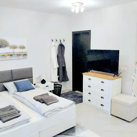 公寓 Spacious Luxury With Mountain View - Available 班斯科