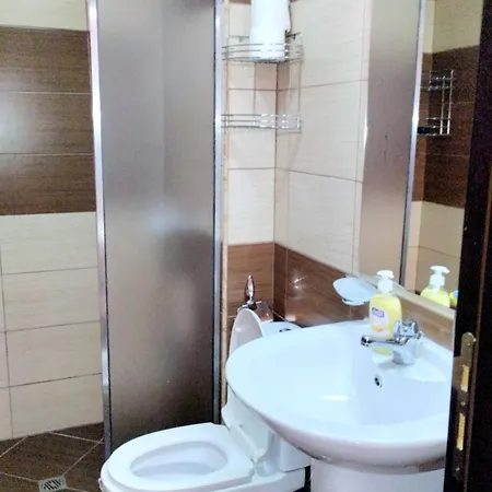 Spacious Luxury With Mountain View - Available * 班斯科