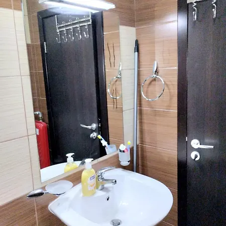 Spacious Luxury With Mountain View - Available 班斯科