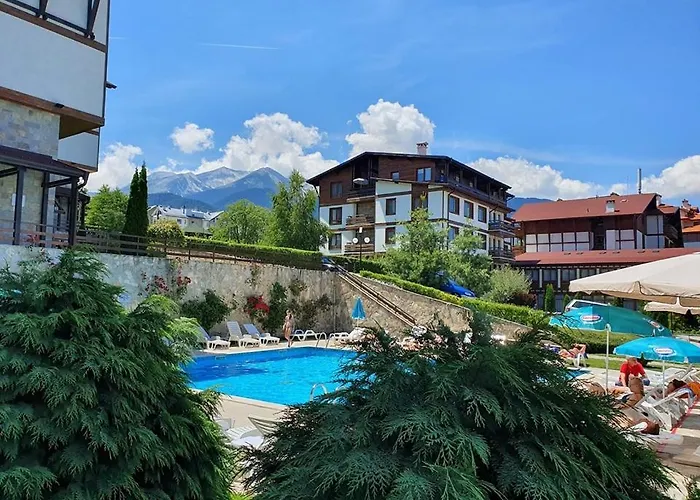 Spacious Luxury With Mountain View - Available Daire